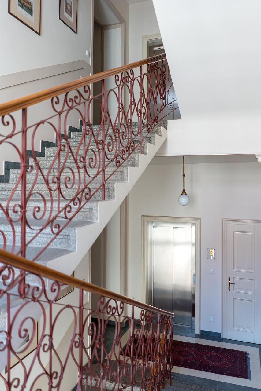 Hunger Wall Residence Прага Екстер'єр фото