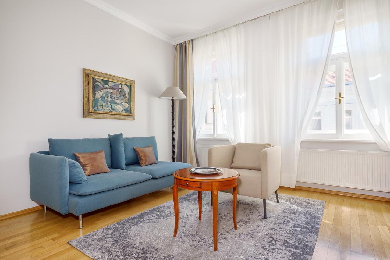 Hunger Wall Residence Прага Екстер'єр фото